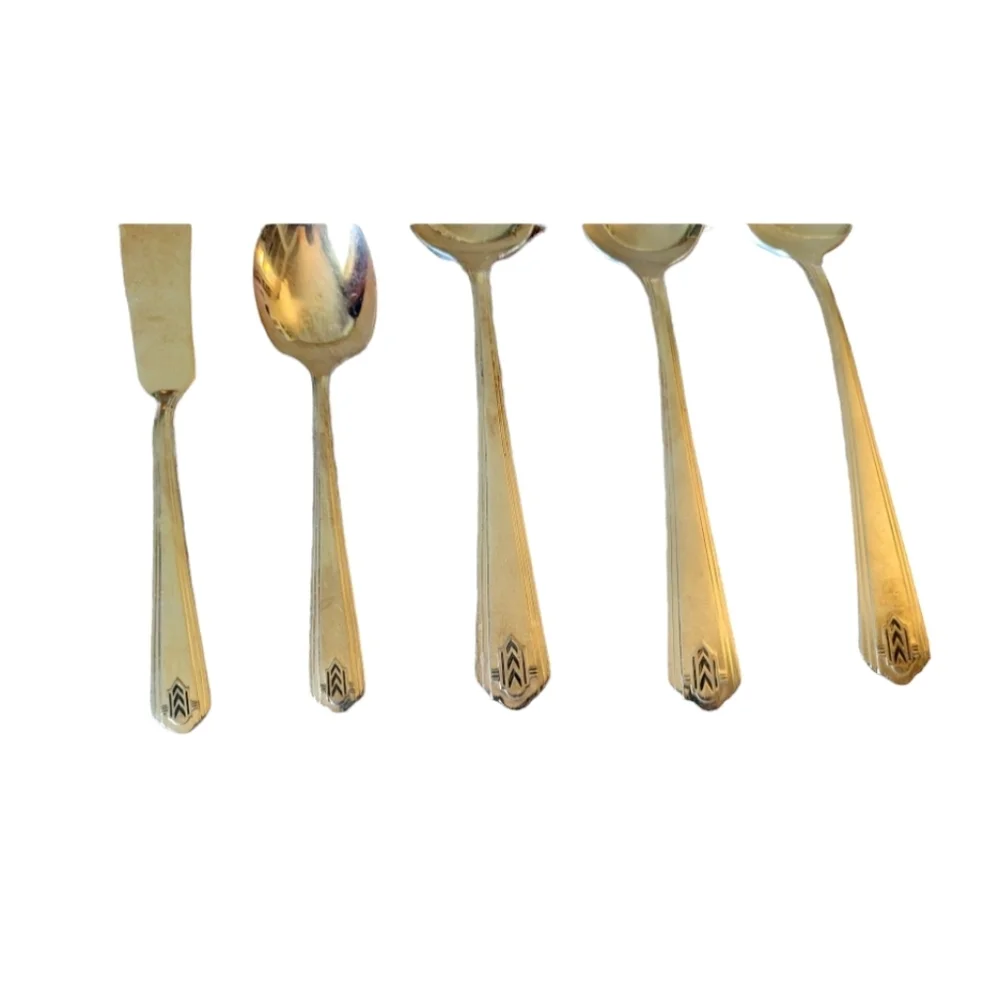 William Rogers Stainless Steele Triple Chevron Southwestern Pattern Serving Pcs.